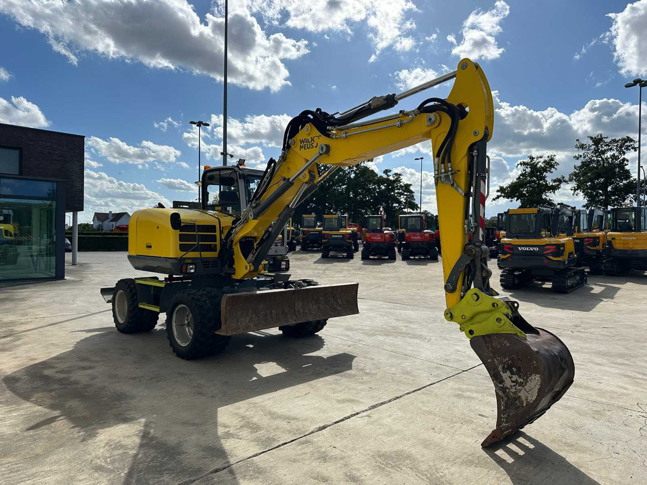 WACKER NEUSON - 2019 - EW100 - WHEELED EXCAVATOR - Bager na kolesih: slika 3 WACKER NEUSON - 2019 - EW100 - WHEELED EXCAVATOR - Bager na kolesih: slika 3