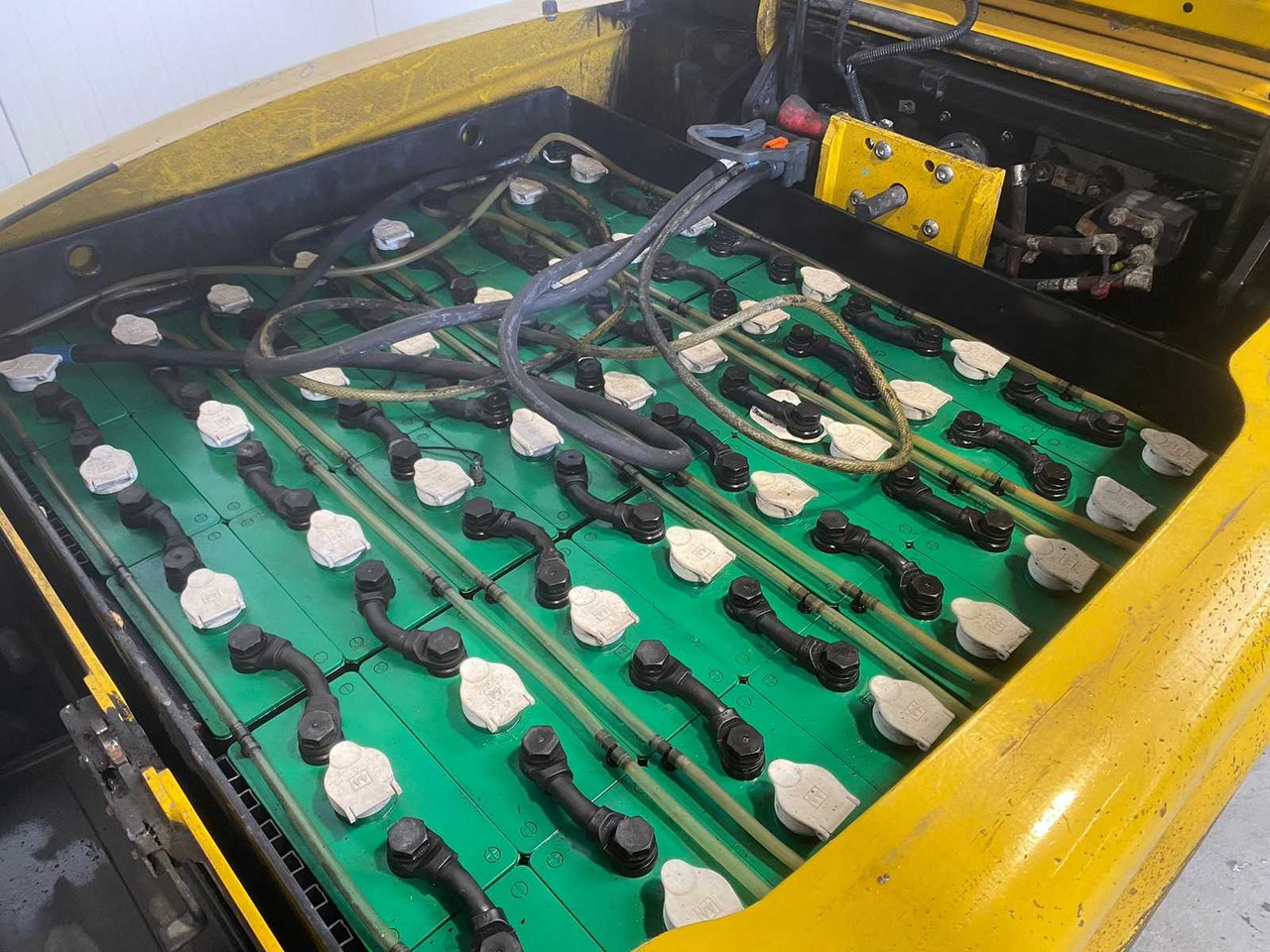 YALE - 2013 - ERP 35 VL - FORKLIFT - TRIPLEX - FREE-LIFT - SIDE-SHIFT - Viličar: slika 4 YALE - 2013 - ERP 35 VL - FORKLIFT - TRIPLEX - FREE-LIFT - SIDE-SHIFT - Viličar: slika 4