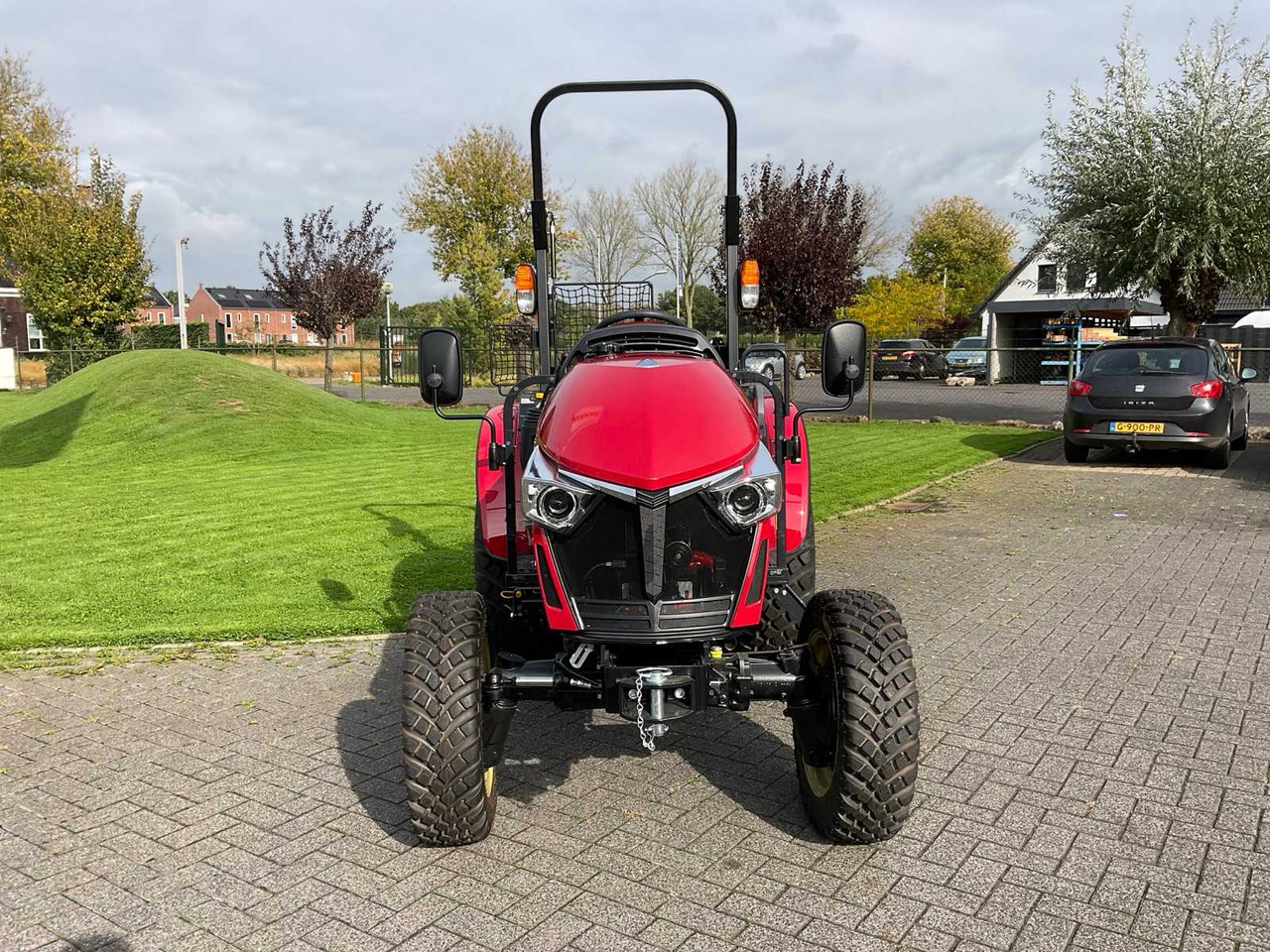 Yanmar YT235 - Mini traktor: slika 4 Yanmar YT235 - Mini traktor: slika 4