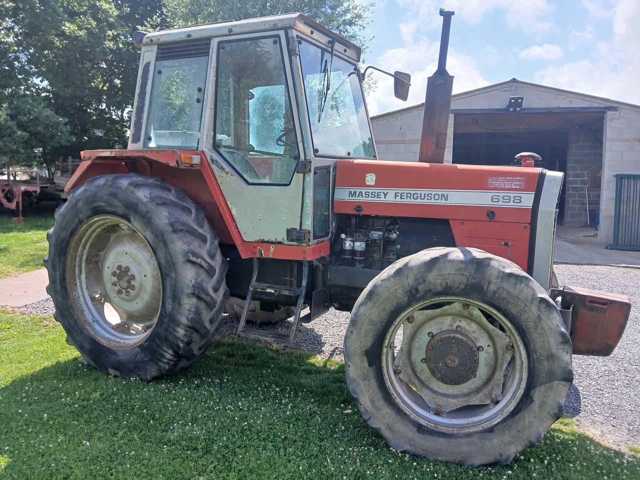 Massey Ferguson 698 - Traktor: slika 3 Massey Ferguson 698 - Traktor: slika 3