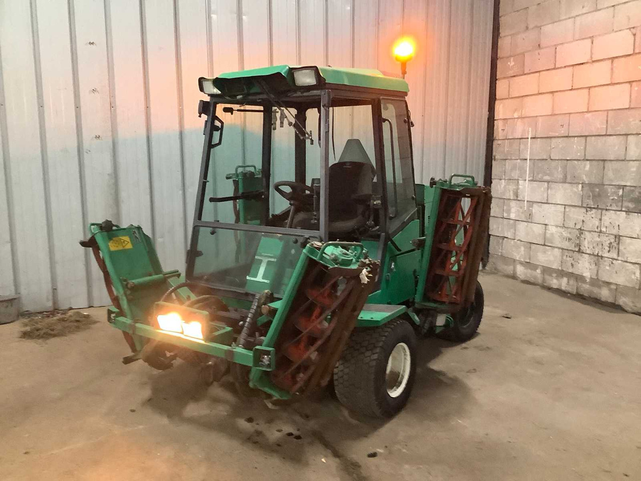 Ransomes Commander 350 - Vrtna kosilnica: slika 4 Ransomes Commander 350 - Vrtna kosilnica: slika 4