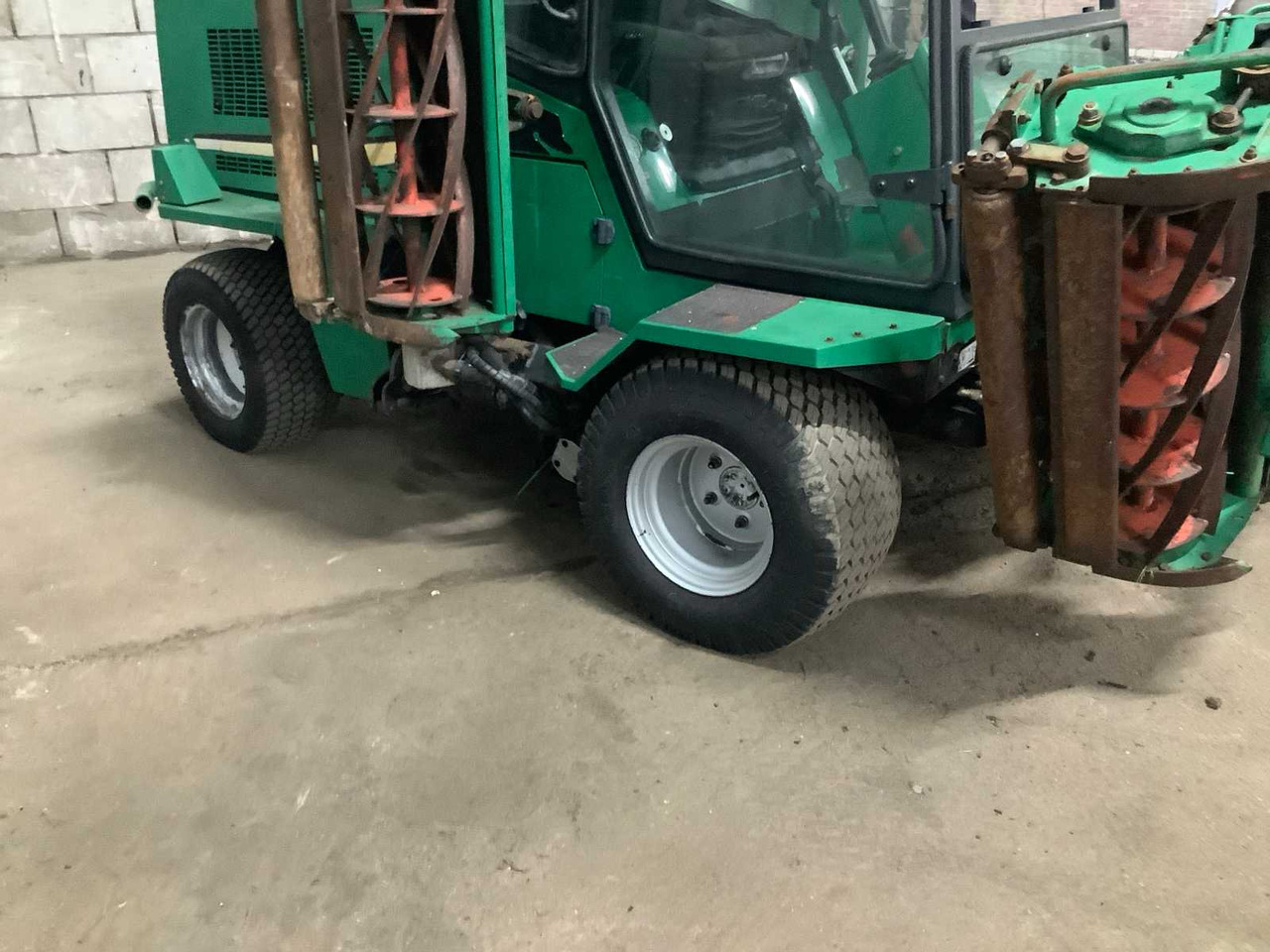Ransomes Commander 350 - Vrtna kosilnica: slika 2 Ransomes Commander 350 - Vrtna kosilnica: slika 2
