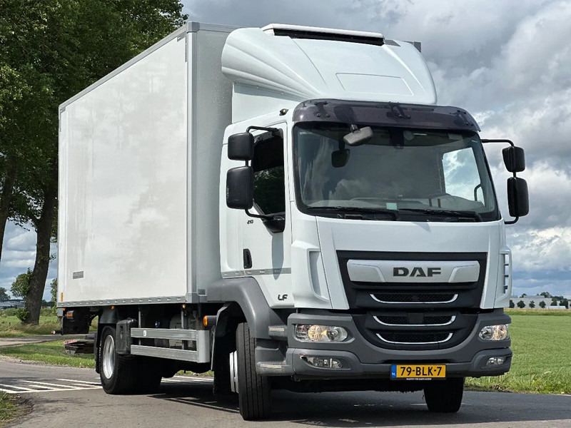 DAF LF 210 LF210.14. EURO6. 2018. KOELBAKWAGEN MET LAADKLEP 2000kg - Tovornjak hladilnik: slika 2 DAF LF 210 LF210.14. EURO6. 2018. KOELBAKWAGEN MET LAADKLEP 2000kg - Tovornjak hladilnik: slika 2