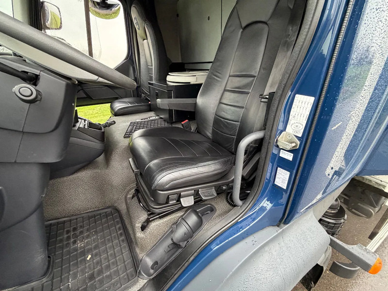 Tovornjak zabojnik Volvo FL FL240.12 EURO6. 11-2021: slika 16