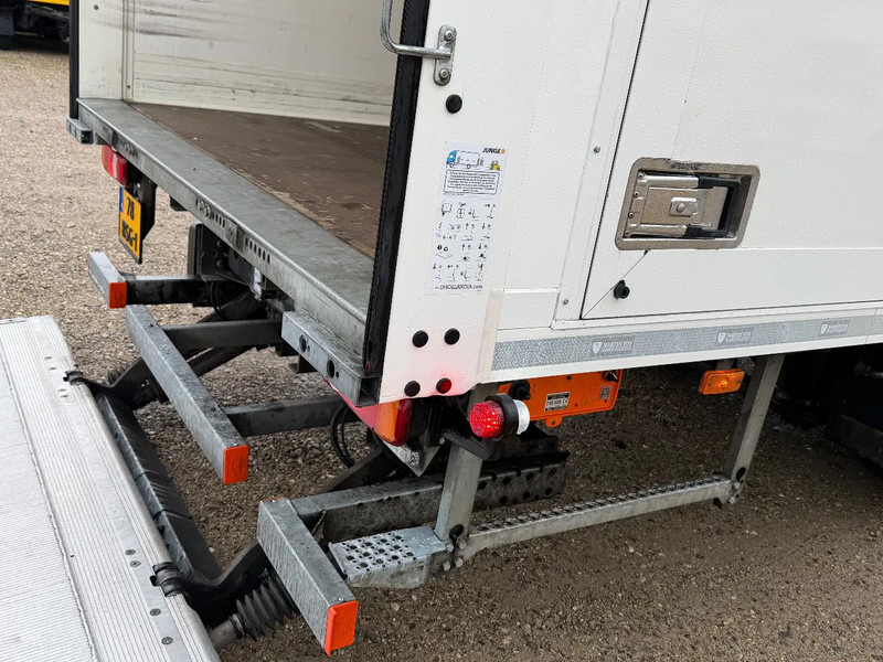 Tovornjak zabojnik Volvo FL FL240.12 EURO6. 11-2021: slika 11