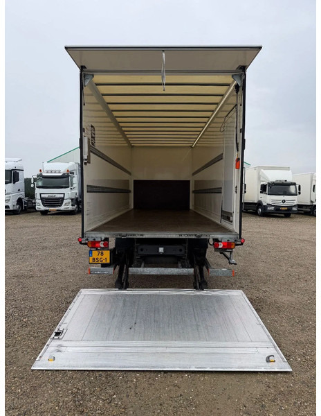 Tovornjak zabojnik Volvo FL FL240.12 EURO6. 11-2021: slika 12