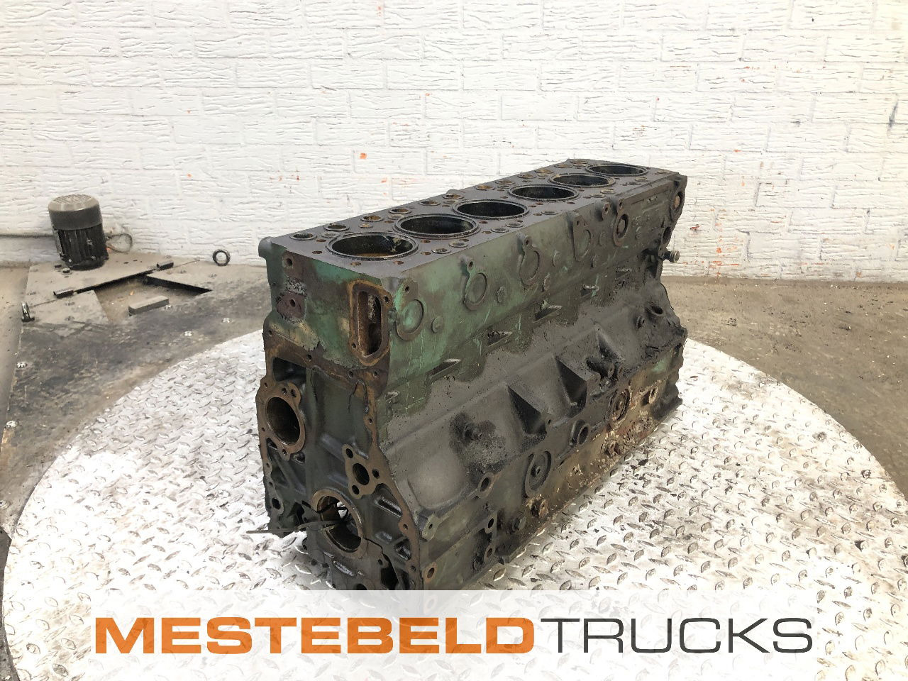 Volvo Blok TD61F - Motor in deli za Tovornjak: slika 1 Volvo Blok TD61F - Motor in deli za Tovornjak: slika 1