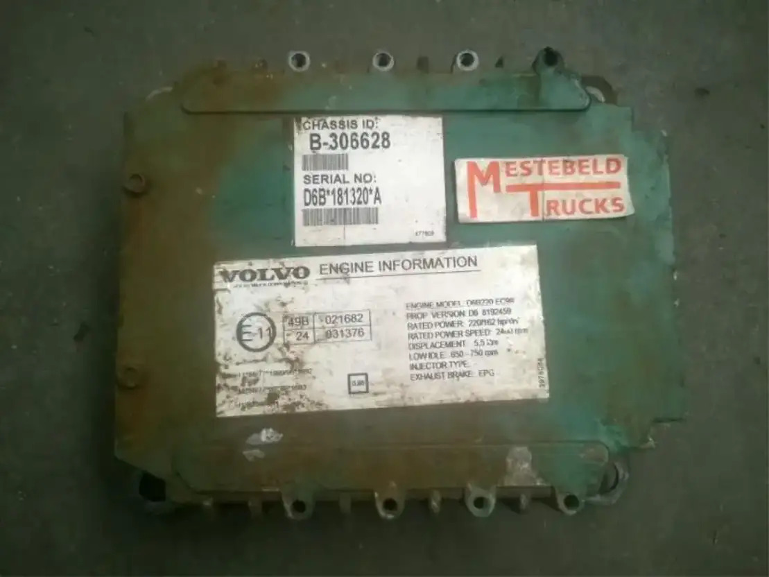 Volvo ECU Unit D6B - Električni sistem za Tovornjak: slika 1 Volvo ECU Unit D6B - Električni sistem za Tovornjak: slika 1