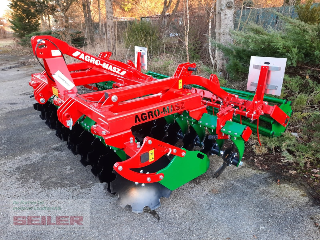 Agro-Masz BT 30 + Rohrstabwalze 500 mm - Disk brana: slika 1 Agro-Masz BT 30 + Rohrstabwalze 500 mm - Disk brana: slika 1