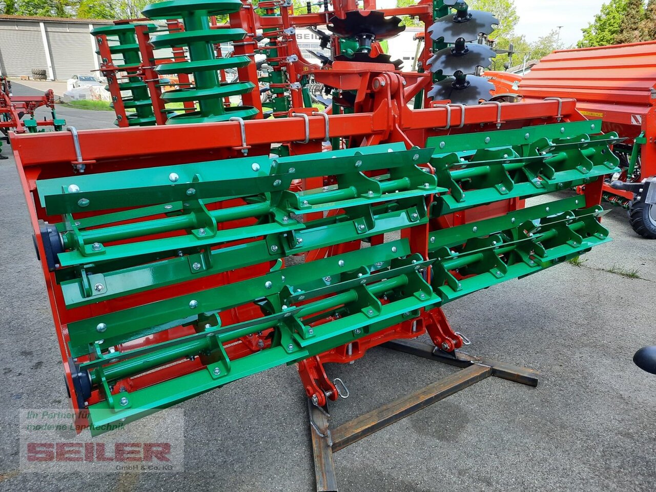 Agro-Masz Messerwalze Cutter 30 - Kmetijski valjar: slika 5 Agro-Masz Messerwalze Cutter 30 - Kmetijski valjar: slika 5