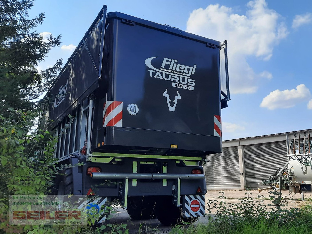 Fliegl ASW 271 TAURUS FOX 40m³ + Top Lift Light - Samo-nakladalni voz: slika 4 Fliegl ASW 271 TAURUS FOX 40m³ + Top Lift Light - Samo-nakladalni voz: slika 4