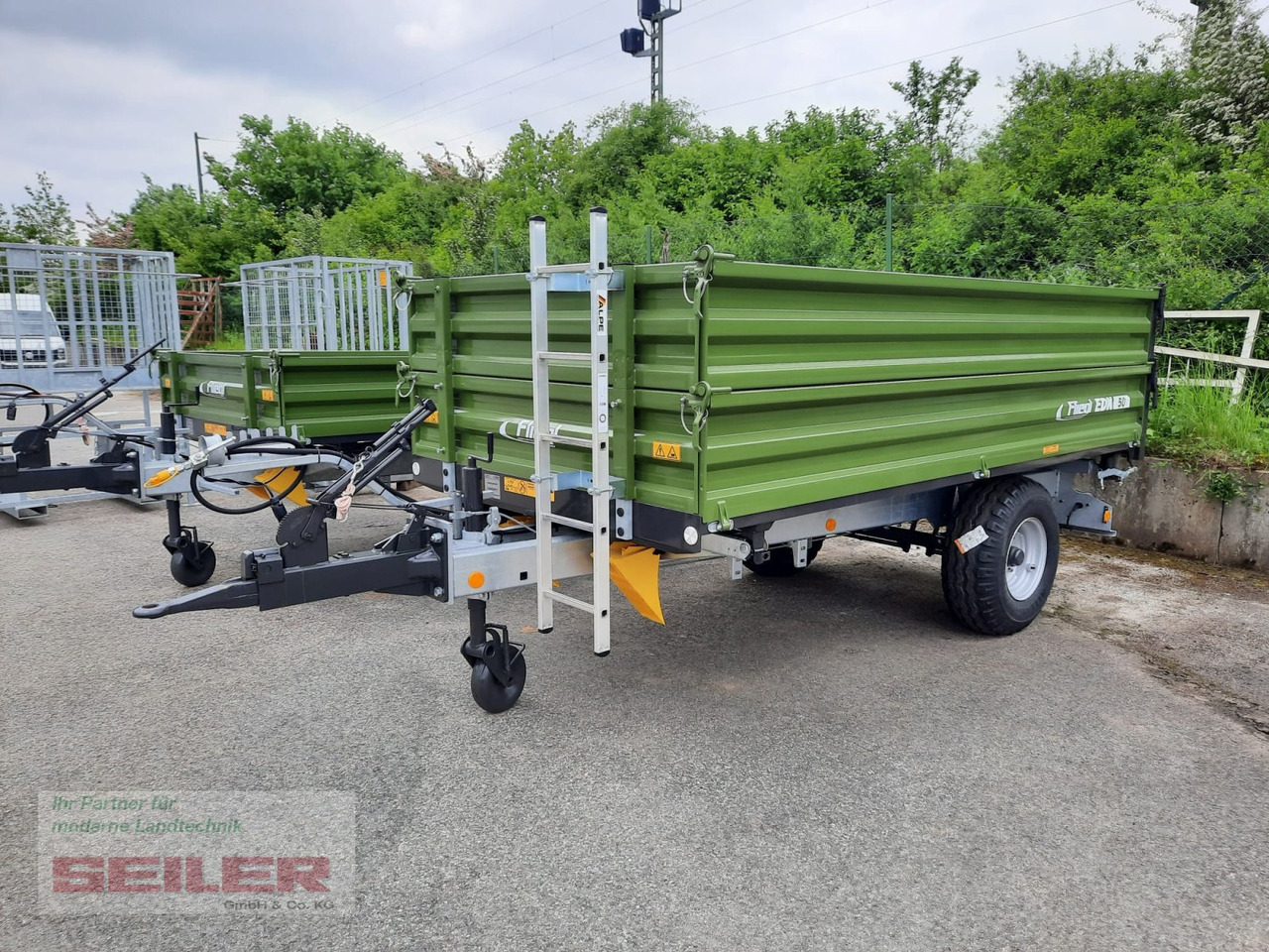Fliegl EDK 50 FOX + Aufbau 400 mm - Kmetijska prikolica: slika 1 Fliegl EDK 50 FOX + Aufbau 400 mm - Kmetijska prikolica: slika 1