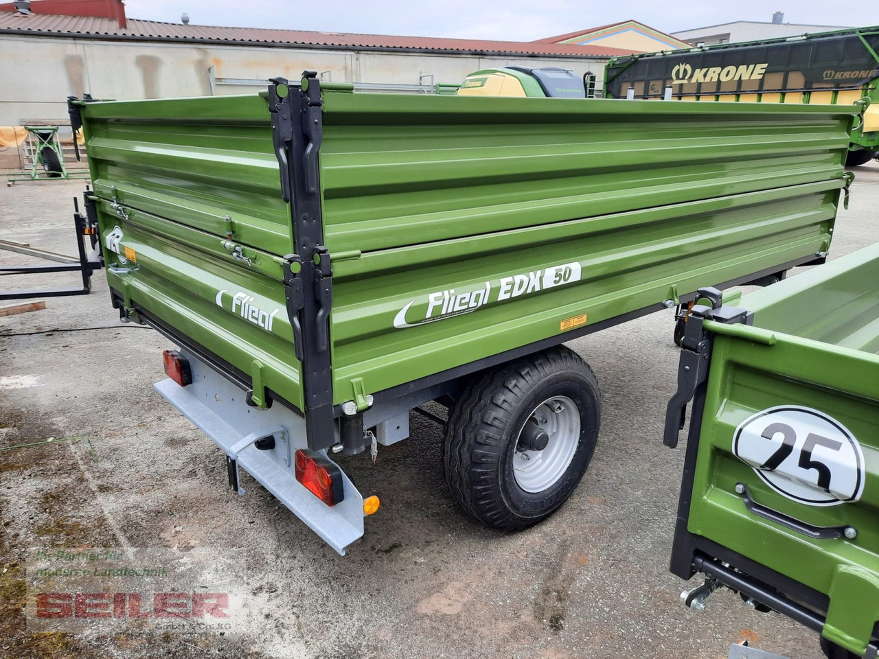 Fliegl EDK 50 FOX + Aufbau 400 mm - Kmetijska prikolica: slika 3 Fliegl EDK 50 FOX + Aufbau 400 mm - Kmetijska prikolica: slika 3