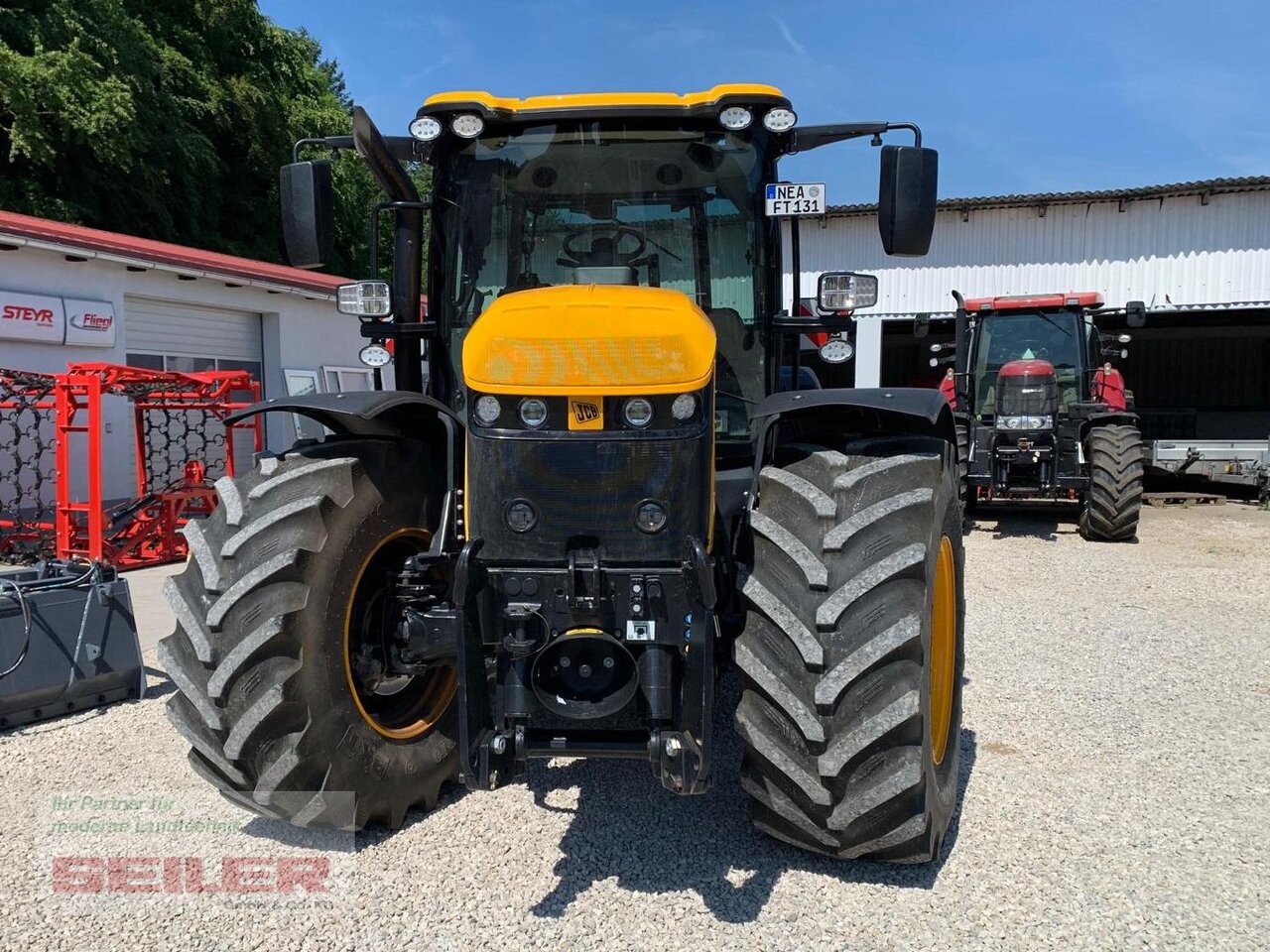 JCB Fastrac 4220 - Traktor: slika 2 JCB Fastrac 4220 - Traktor: slika 2