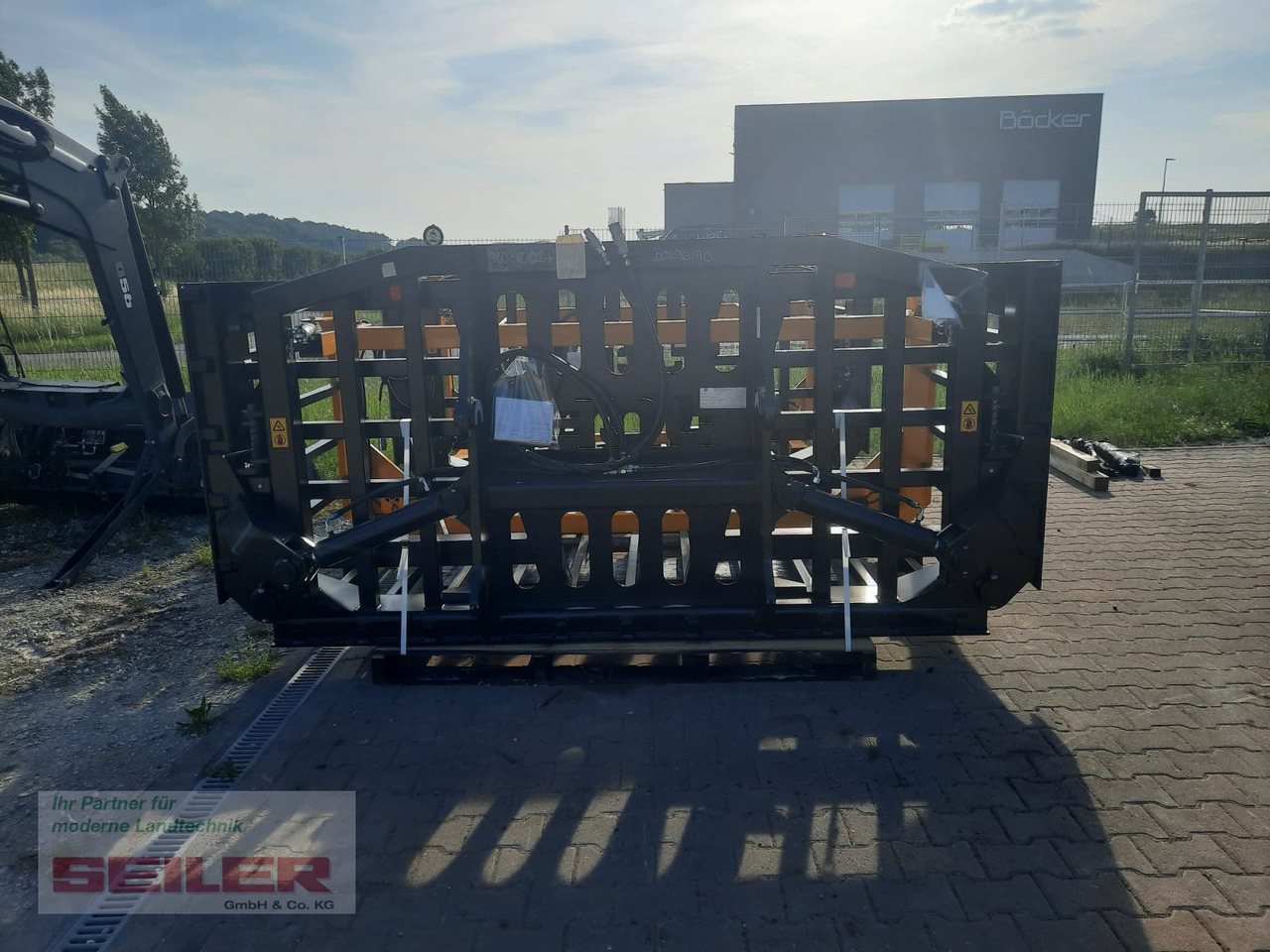 JCB Grasgabel 16ft 5m VOLVO LARGE - Vilice za Kmetijski stroj: slika 4 JCB Grasgabel 16ft 5m VOLVO LARGE - Vilice za Kmetijski stroj: slika 4