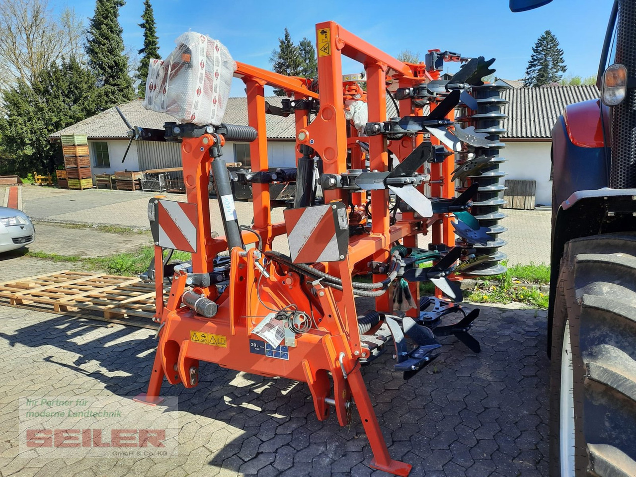 Kuhn Cultimer L 400 R NSM + T-Liner-Walze - Kultivator: slika 3 Kuhn Cultimer L 400 R NSM + T-Liner-Walze - Kultivator: slika 3