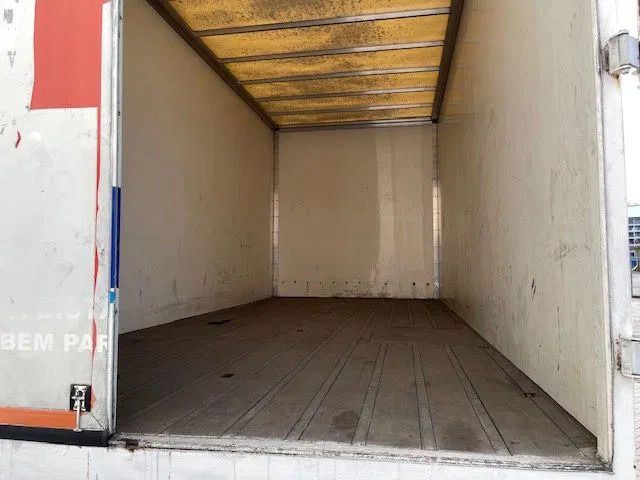 DAF XF 95.380 Euro 2 Manual-Gear - Tovornjak zabojnik: slika 5 DAF XF 95.380 Euro 2 Manual-Gear - Tovornjak zabojnik: slika 5