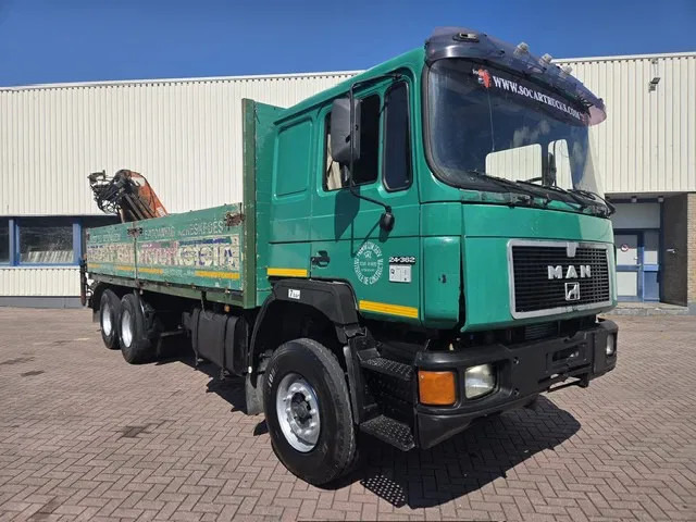 MAN 26.362 6x4 Full spring Euro 2 - Tovornjak s kesonom, Tovornjak z dvigalom: slika 2 MAN 26.362 6x4 Full spring Euro 2 - Tovornjak s kesonom, Tovornjak z dvigalom: slika 2