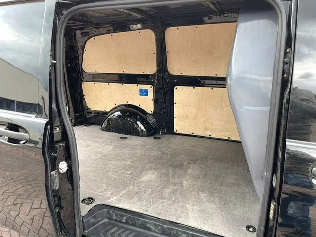 Mercedes-Benz Vito 110 CDI Financiering/inruil mogelijk - Mali kombi: slika 4 Mercedes-Benz Vito 110 CDI Financiering/inruil mogelijk - Mali kombi: slika 4