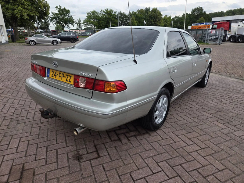 Toyota Camry 3.0 // V6 // 24v // Automaat // leather Seats - Limuzina: slika 3 Toyota Camry 3.0 // V6 // 24v // Automaat // leather Seats - Limuzina: slika 3