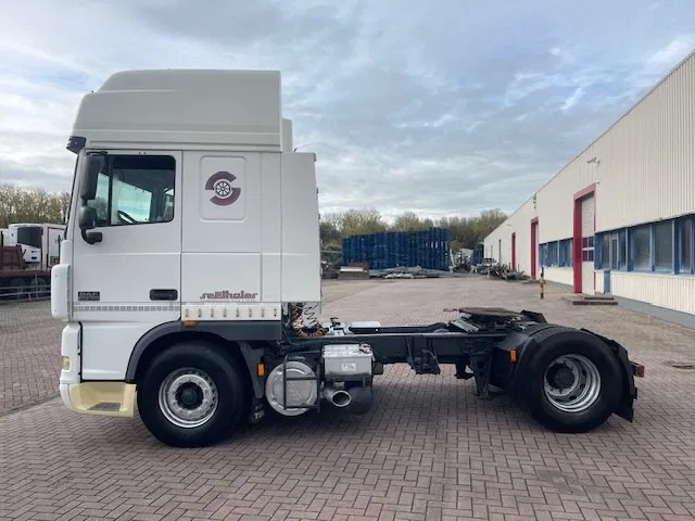 DAF XF 95.480 Manual gear - Vlačilec: slika 4 DAF XF 95.480 Manual gear - Vlačilec: slika 4