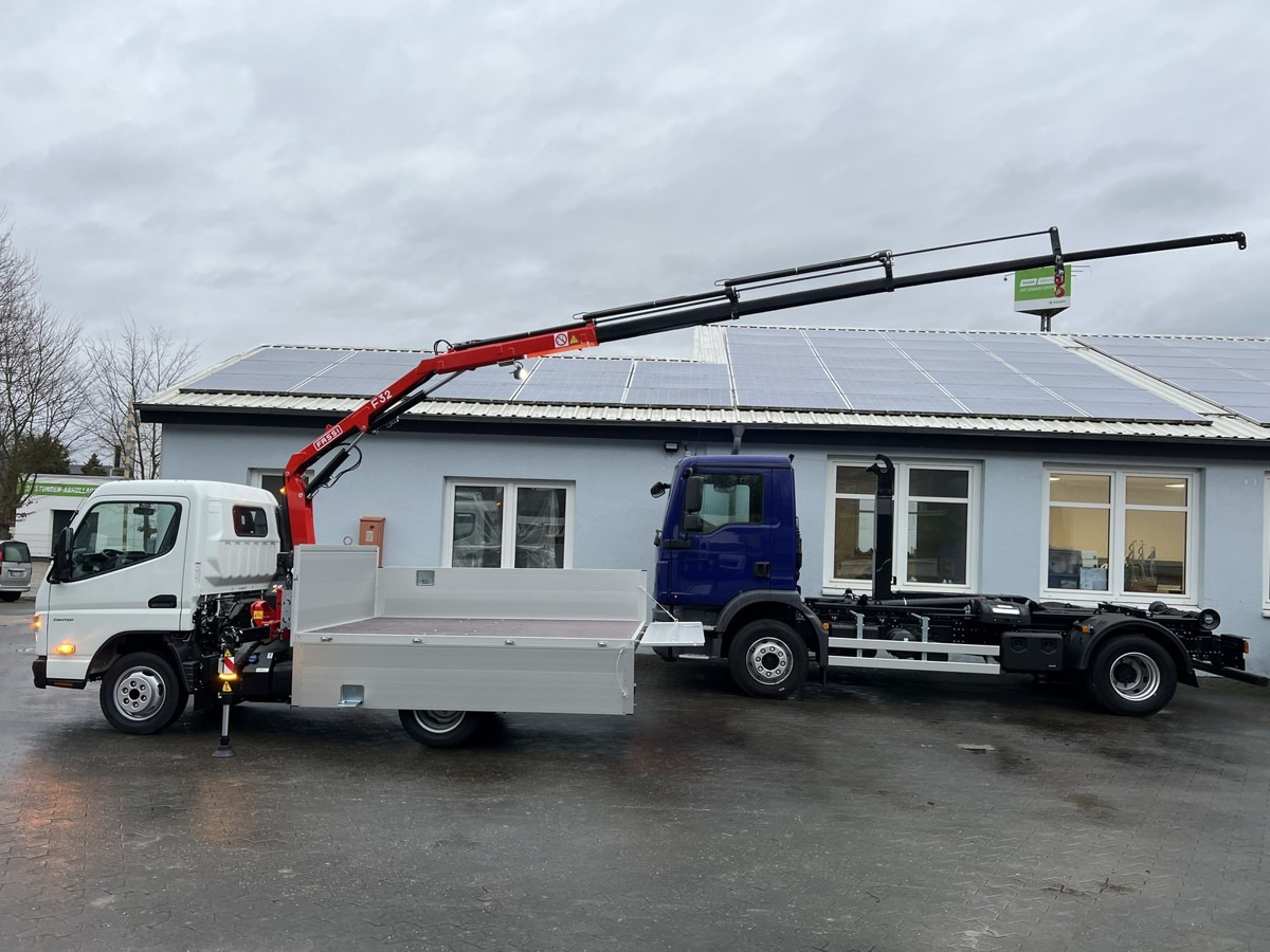 FUSO 3S15 Alu Pritsche 2.80m Ladekran Funk! - Dostavno vozilo s kesonom: slika 3 FUSO 3S15 Alu Pritsche 2.80m Ladekran Funk! - Dostavno vozilo s kesonom: slika 3