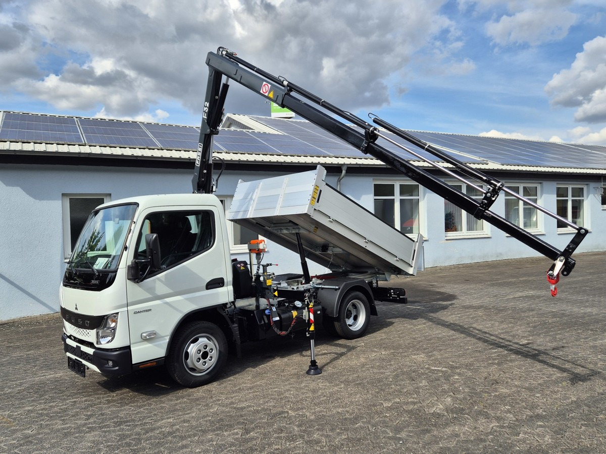 FUSO 3S15 Kipper mit Ladekran Funk 3x hydr. Kran - Dostavno vozilo prekucnik: slika 1 FUSO 3S15 Kipper mit Ladekran Funk 3x hydr. Kran - Dostavno vozilo prekucnik: slika 1