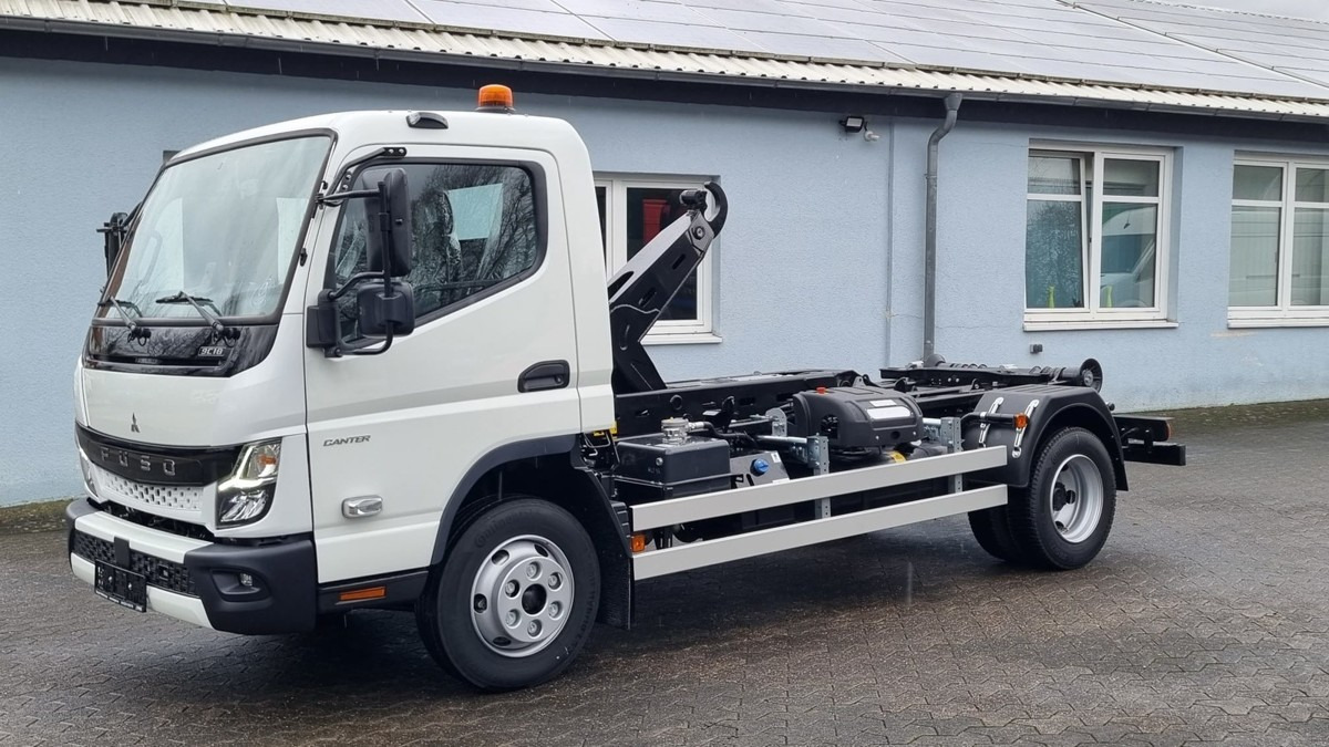 FUSO Canter FUSO 9C18 Duonic City Abrollkipper - Kotalni prekucni tovornjak: slika 3 FUSO Canter FUSO 9C18 Duonic City Abrollkipper - Kotalni prekucni tovornjak: slika 3