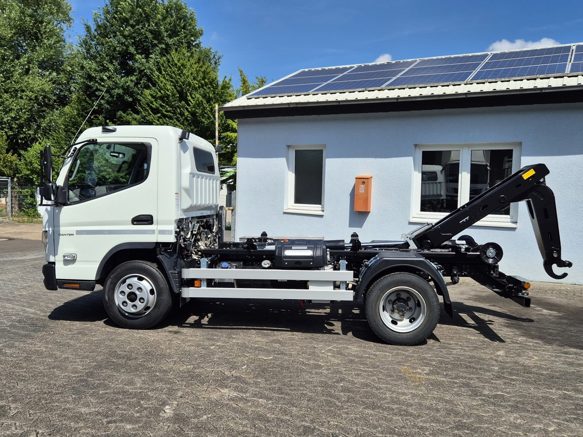 FUSO Fuso Canter 7C18 City Abrollkipper AHK Hooklift - Kotalni prekucni tovornjak: slika 3 FUSO Fuso Canter 7C18 City Abrollkipper AHK Hooklift - Kotalni prekucni tovornjak: slika 3