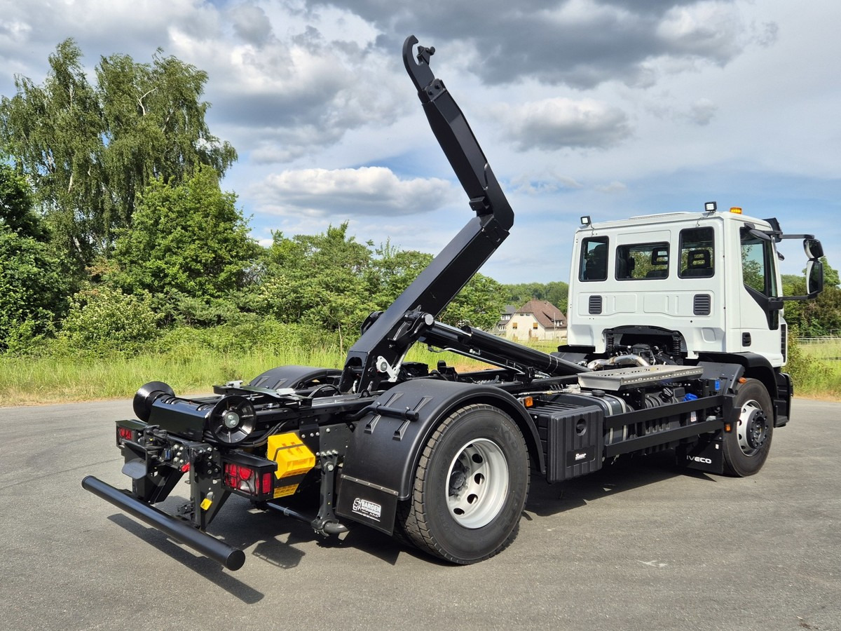 IVECO Euro Cargo 180E32 4x2 Abrollkipper Teleskoparm - Kotalni prekucni tovornjak: slika 5 IVECO Euro Cargo 180E32 4x2 Abrollkipper Teleskoparm - Kotalni prekucni tovornjak: slika 5