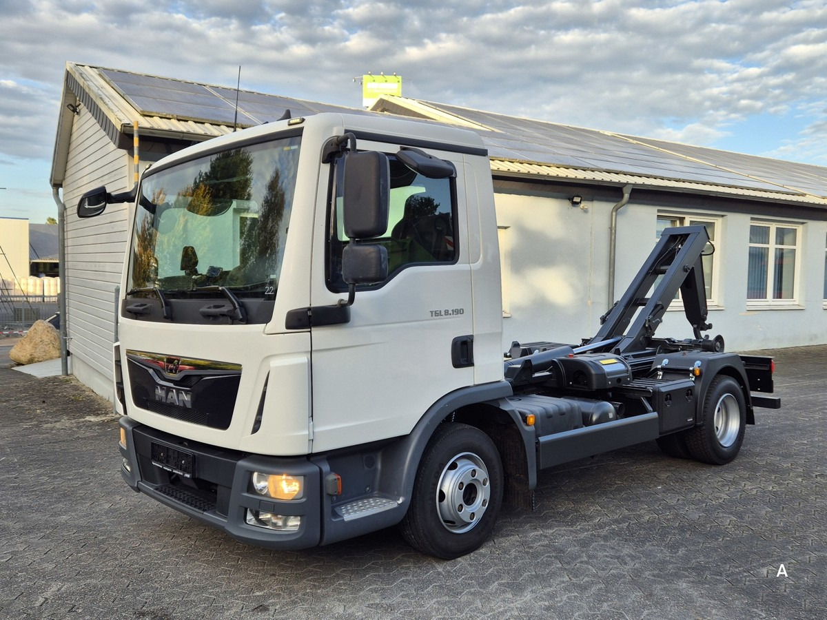 MAN TGL 8.190 BL City Abrollkipper Aut., 2 x AHK sof - Kotalni prekucni tovornjak: slika 2 MAN TGL 8.190 BL City Abrollkipper Aut., 2 x AHK sof - Kotalni prekucni tovornjak: slika 2