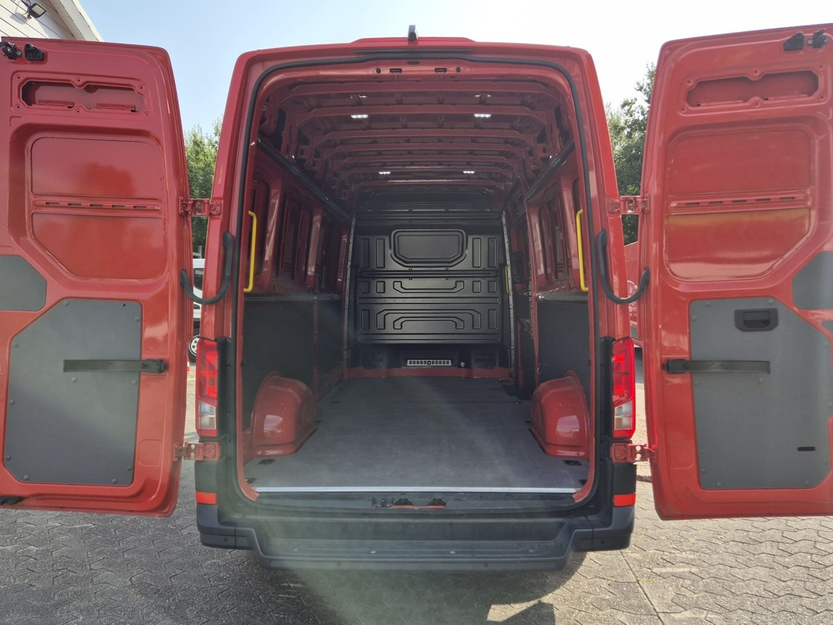 VW Crafter 35 Maxi L4H3 1Hand PDC - Furgon: slika 4 VW Crafter 35 Maxi L4H3 1Hand PDC - Furgon: slika 4