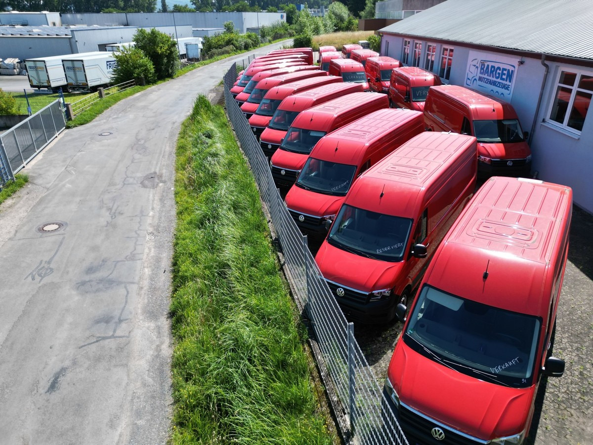 VW Crafter 35 Maxi L4H3 1Hand PDC - Furgon: slika 1 VW Crafter 35 Maxi L4H3 1Hand PDC - Furgon: slika 1