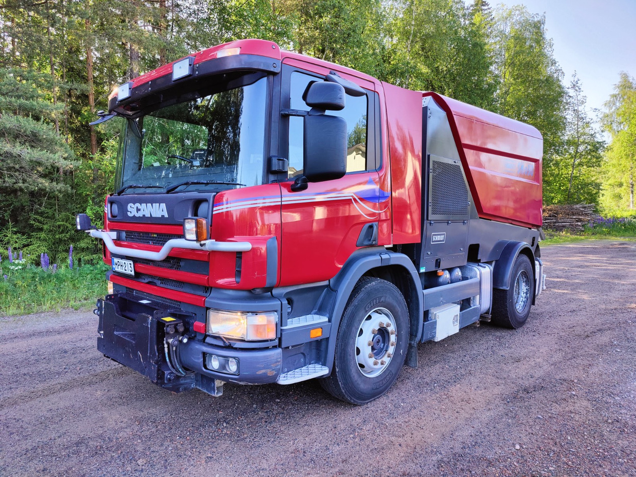 SCHMIDT SK650 / Scania P94 - Vozilo za pometanje: slika 2 SCHMIDT SK650 / Scania P94 - Vozilo za pometanje: slika 2