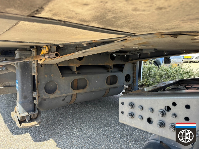 Krone N/A FRC/ ATP 02-26 - DUO TEMP - LIFT AXLE - DOUBLE STOCK - TRENNWAND - Prikolica hladilnik: slika 5 Krone N/A FRC/ ATP 02-26 - DUO TEMP - LIFT AXLE - DOUBLE STOCK - TRENNWAND - Prikolica hladilnik: slika 5