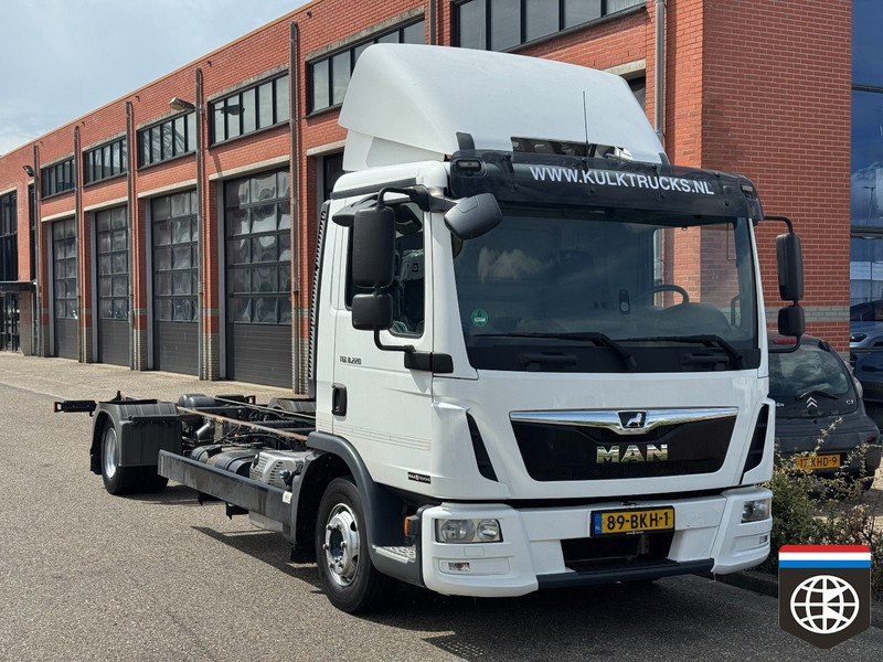 MAN TGL 8 220 - 7490KG - CHASSIS LENGTH 7.00M - LOW KM 387TKM - Tovornjak-šasija: slika 3 MAN TGL 8 220 - 7490KG - CHASSIS LENGTH 7.00M - LOW KM 387TKM - Tovornjak-šasija: slika 3
