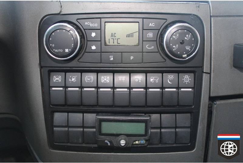 Tovornjak s ponjavo MAN TGX 26 440 RETARDER - NIGHT A/C: slika 16