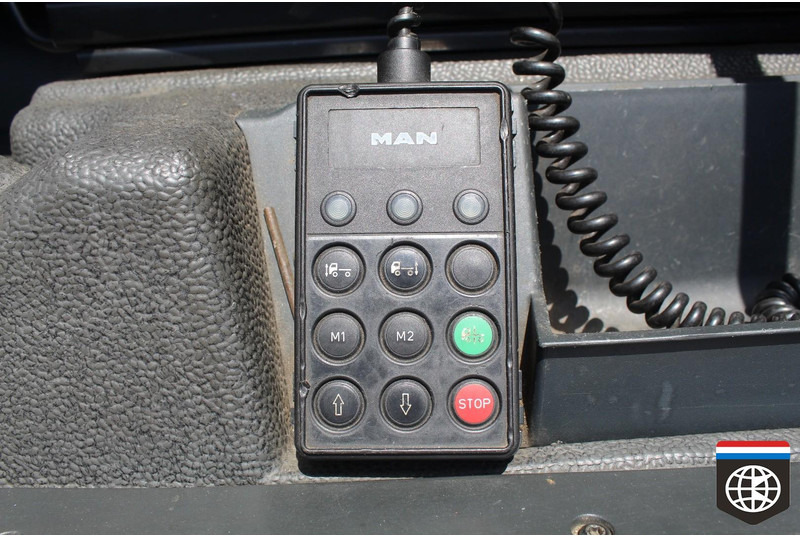 Tovornjak s ponjavo MAN TGX 26 440 RETARDER - NIGHT A/C: slika 10