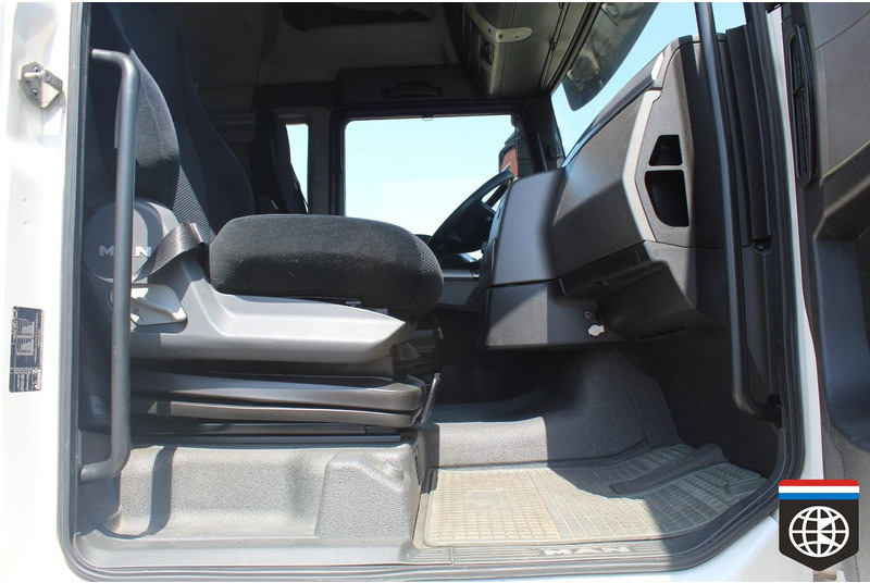 Tovornjak s ponjavo MAN TGX 26 440 RETARDER - NIGHT A/C: slika 17