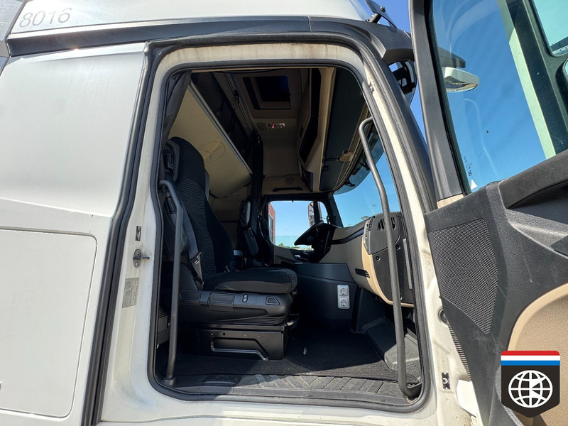 Mercedes-Benz ACTROS 1842 LL GigaSpace - 2x Tank - NIGHT a/c ** HOLLAND TRUCK - Vlačilec: slika 3 Mercedes-Benz ACTROS 1842 LL GigaSpace - 2x Tank - NIGHT a/c ** HOLLAND TRUCK - Vlačilec: slika 3