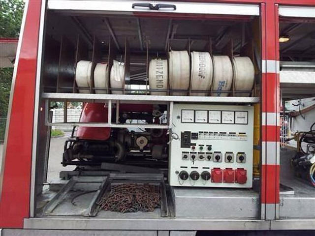 Gasilsko vozilo Mercedes-Benz 1019 AF 36: slika 19