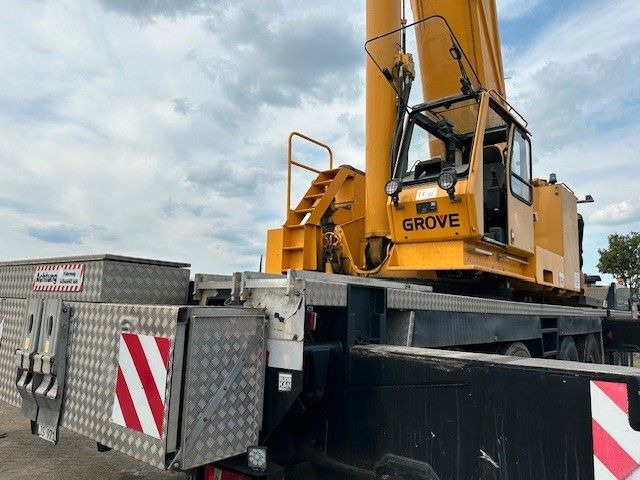 Grove GMK6300 KRAN 300/330 Tonnen - Avtodvigalo za vse namene: slika 3 Grove GMK6300 KRAN 300/330 Tonnen - Avtodvigalo za vse namene: slika 3