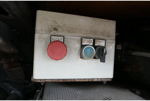 Iveco 160 E EuroCargo 4x2, VDL P-10, teleskop., Funk - Tovornjak - kabelski sistem: slika 3 Iveco 160 E EuroCargo 4x2, VDL P-10, teleskop., Funk - Tovornjak - kabelski sistem: slika 3