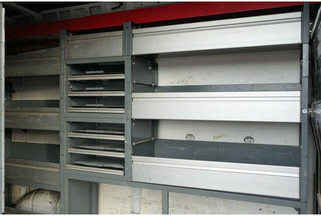 Iveco 35S16 Daily 4x2, 104tkm, Würth Regale, AHK, Navi - Furgon: slika 4 Iveco 35S16 Daily 4x2, 104tkm, Würth Regale, AHK, Navi - Furgon: slika 4