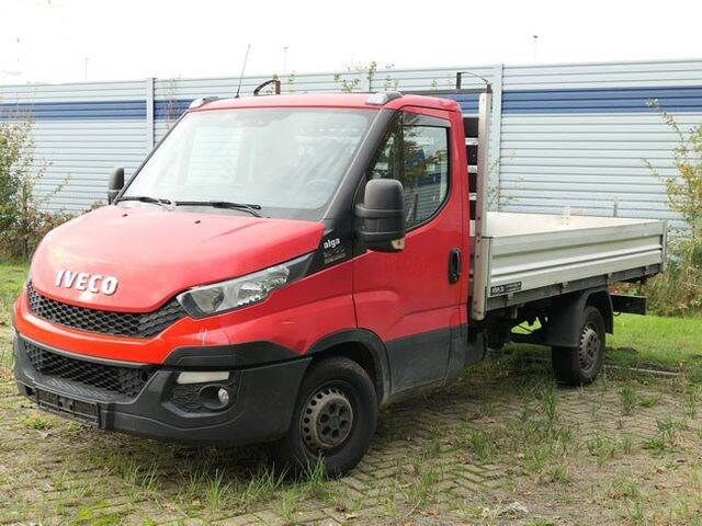 Iveco 35S17 HI-MATIC, Motorschaden, Klima, AHK,3. Sitz - Dostavno vozilo prekucnik: slika 3 Iveco 35S17 HI-MATIC, Motorschaden, Klima, AHK,3. Sitz - Dostavno vozilo prekucnik: slika 3