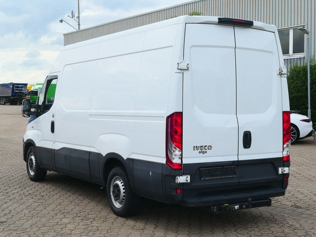 Iveco Daily 35S14/Hochdach/AHK/Klima - Furgon: slika 2 Iveco Daily 35S14/Hochdach/AHK/Klima - Furgon: slika 2
