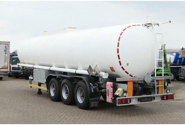 Kässbohrer STH 34/10-24/Tank 34.000 ltr./Unterbefüll./Pumpe - Polprikolica cisterna: slika 3 Kässbohrer STH 34/10-24/Tank 34.000 ltr./Unterbefüll./Pumpe - Polprikolica cisterna: slika 3