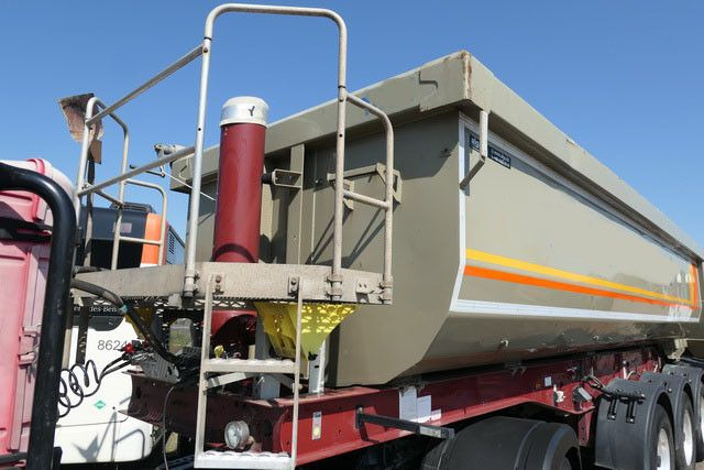 Langendorf SKS-HS 24/30, Stahl, 26m³, Alu-Felgen, BPW - Kiper polprikolica: slika 3 Langendorf SKS-HS 24/30, Stahl, 26m³, Alu-Felgen, BPW - Kiper polprikolica: slika 3