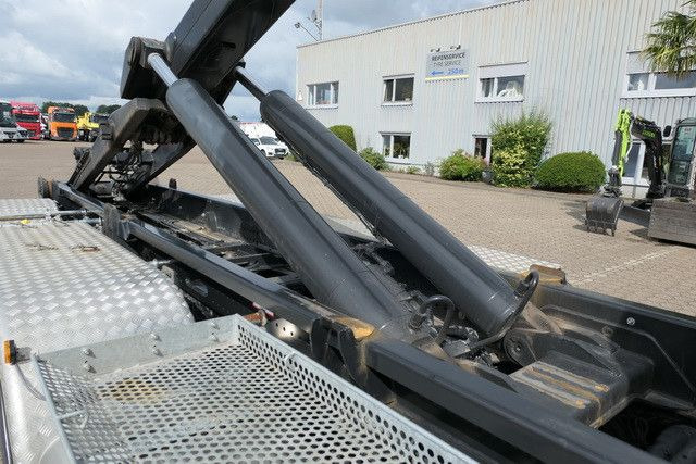 MAN 35.510 TGS 8x4, Tridem, VDL, Lift-Lenk, Funk,TOP - Kotalni prekucni tovornjak: slika 2 MAN 35.510 TGS 8x4, Tridem, VDL, Lift-Lenk, Funk,TOP - Kotalni prekucni tovornjak: slika 2