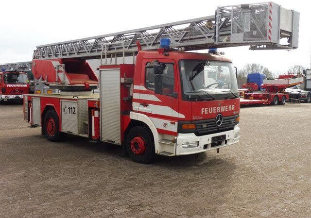Mercedes-Benz 1528 ATEGO 4x2, Drehleiter DL23-12, Metz, 30m - Gasilsko vozilo: slika 4 Mercedes-Benz 1528 ATEGO 4x2, Drehleiter DL23-12, Metz, 30m - Gasilsko vozilo: slika 4